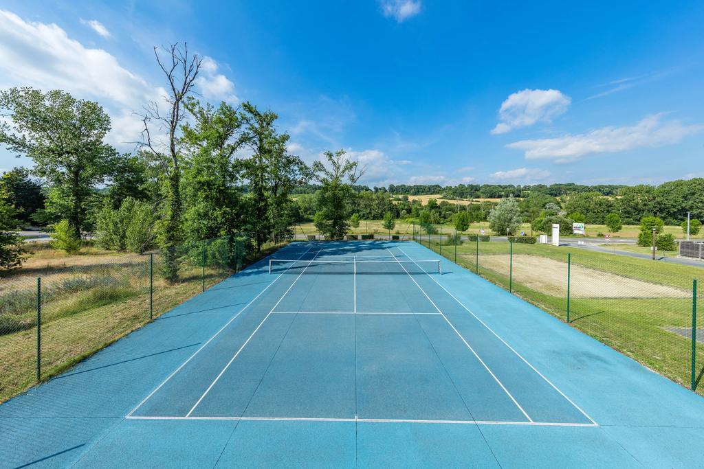 Vacanceole - Le Domaine Du Golf D'Albret Barbaste Exterior photo